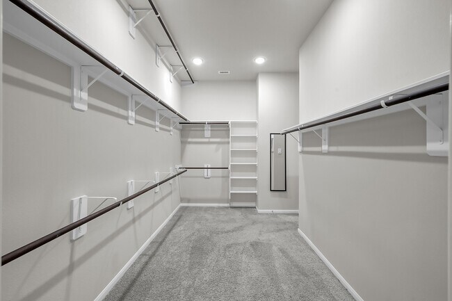 Building Photo - 2807 Jehlon Ln