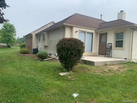 Building Photo - 90 Granada Dr