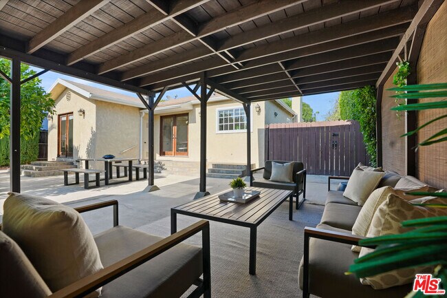 Building Photo - 5539 Buffalo Ave
