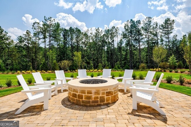 Building Photo - 10744 Davis Dr