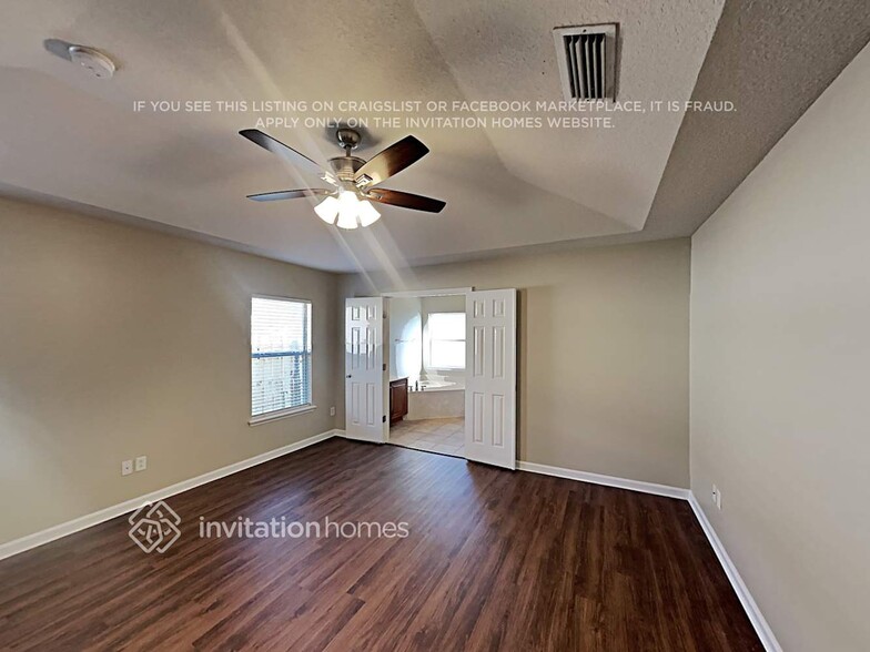 Building Photo - 713 Hazelmoor Ln
