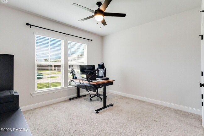 Building Photo - 106 Virtuous St