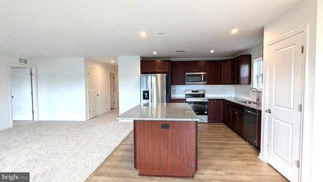 Building Photo - 11 Edinburgh Ct