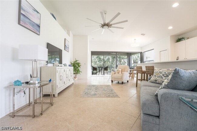 Building Photo - 1937 Crestview Way