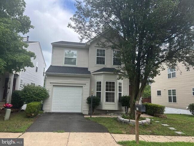 Building Photo - 6821 Hollow Glen Ct