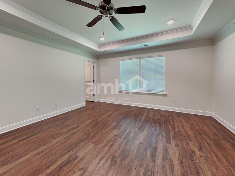 Building Photo - 636 Rivermist Dr