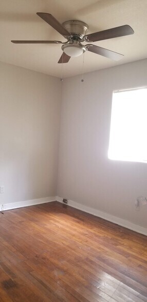 Building Photo - 124 Pecan Street