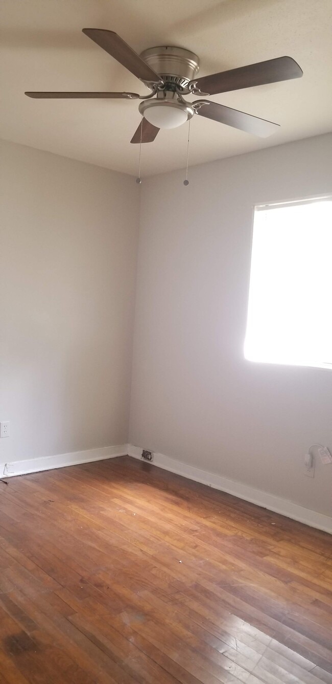 Building Photo - 124 Pecan Street