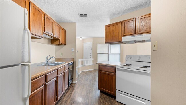 Building Photo - 7322 Mystery Ridge Dr