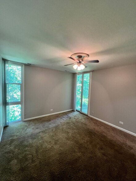 Building Photo - 5750 Abbey Dr