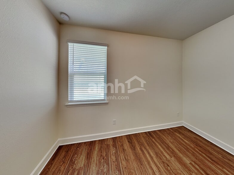 Building Photo - 3037 Eagle Bluff Way
