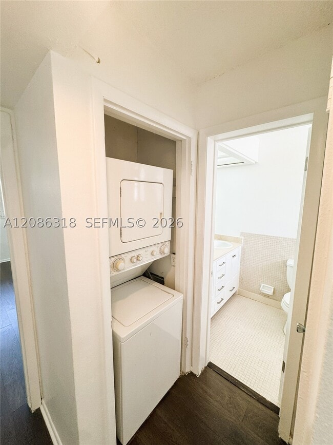 Building Photo - 7340 SW 82nd St