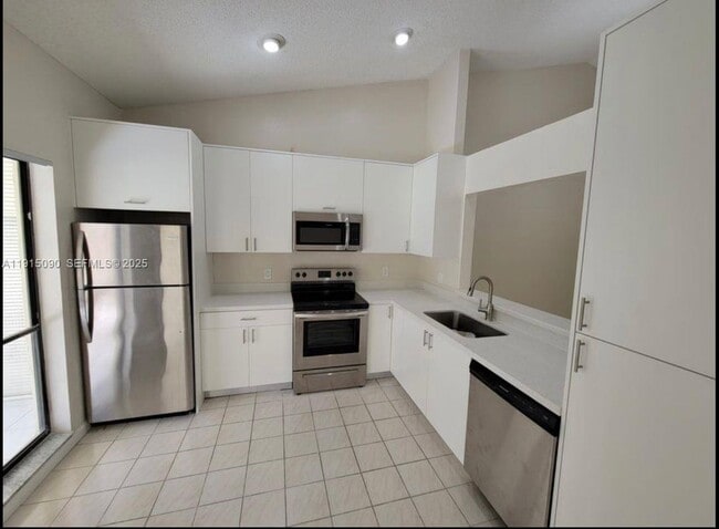 Building Photo - 9336 Ketay Cir