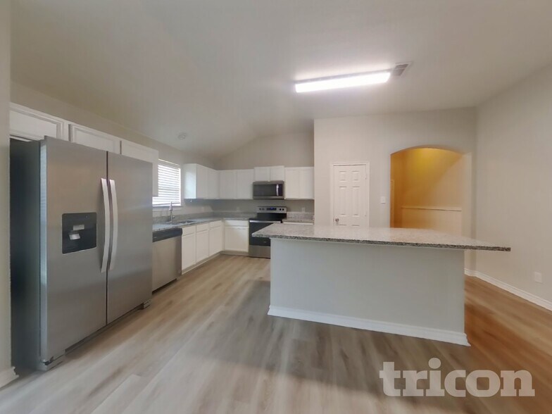 Building Photo - 1116 Monticello Dr