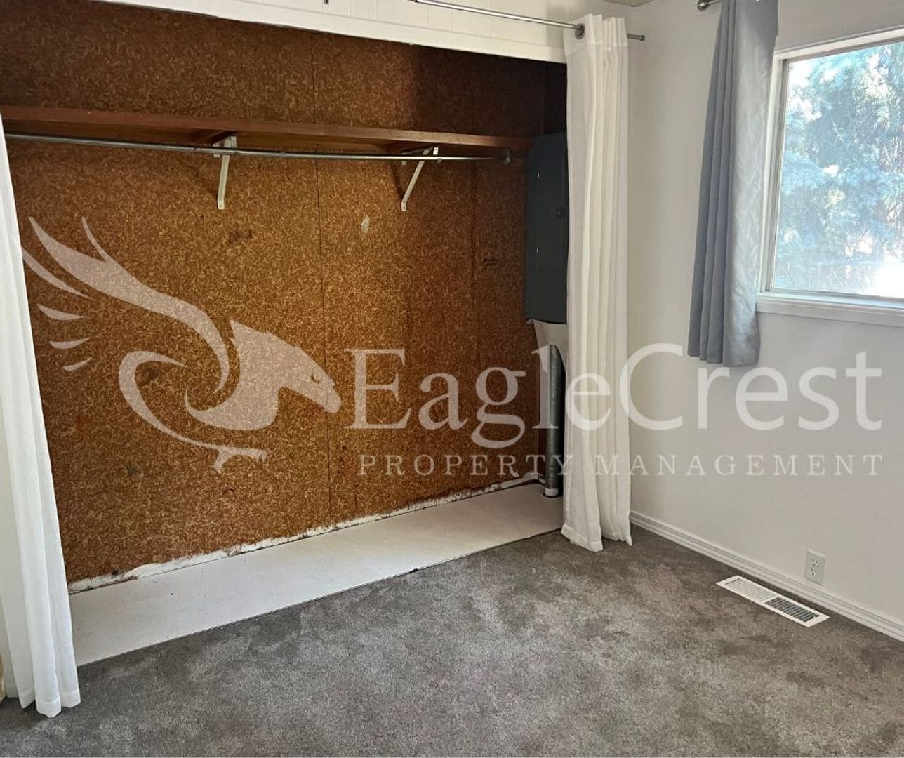 Building Photo - Three Bedroom, Two Bath Manufactured Home