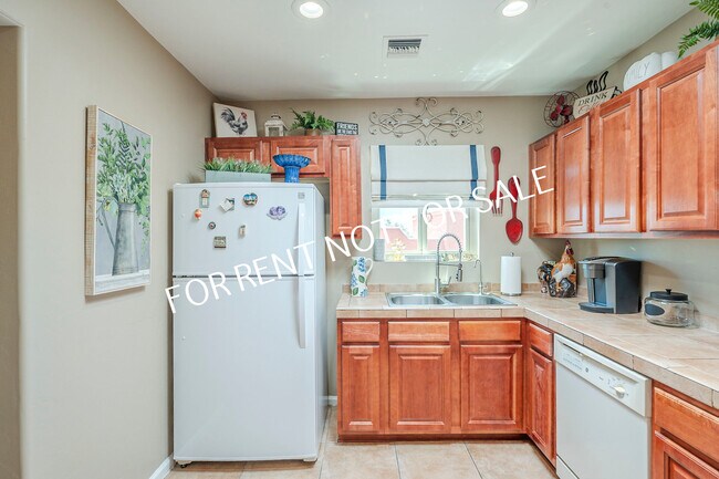 Building Photo - 6255 N Camino Pimeria Alta