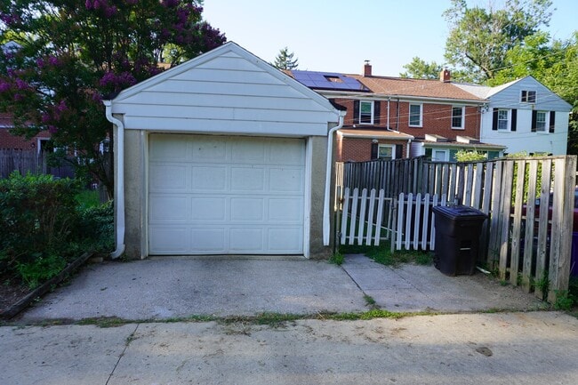 Building Photo - 205 Burke Ave