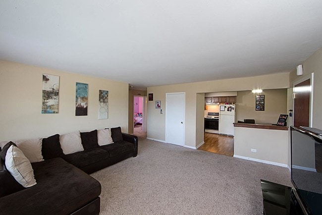 Building Photo - Marshall Place Apartments