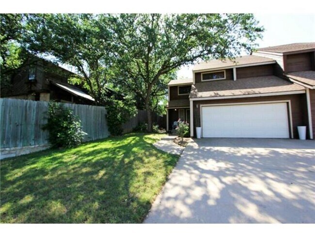 Primary Photo - 8113 Baywood Dr