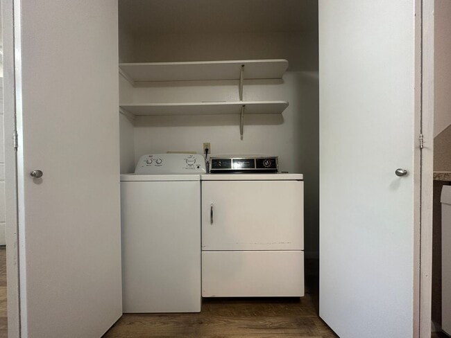 Building Photo - 2bed, 1bath, 800 Sq.ft. apartment - Nampa ...