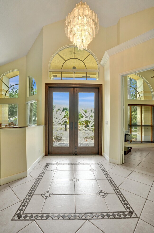 Building Photo - 15910 Lindbergh Ln