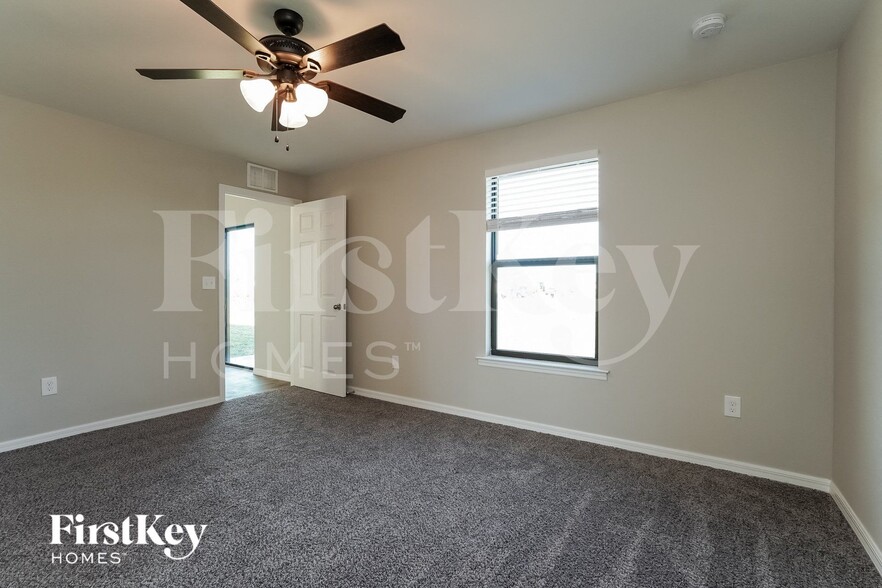 Building Photo - 3008 25th St SW