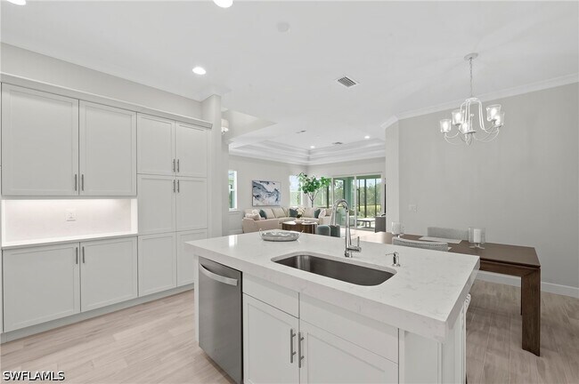 Building Photo - 6403 Negril Isle Dr