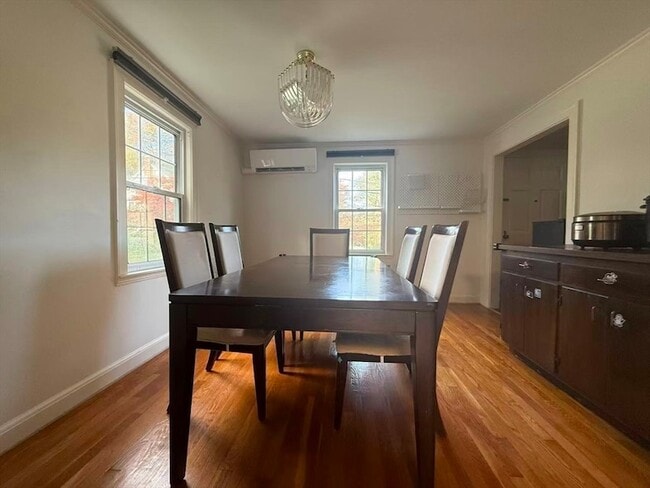 Building Photo - 48 Watson Rd