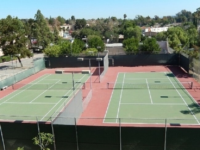 Building Photo - Updated 2 Bed, 1.5 Bath in La Mesa!! Water/Trash Included