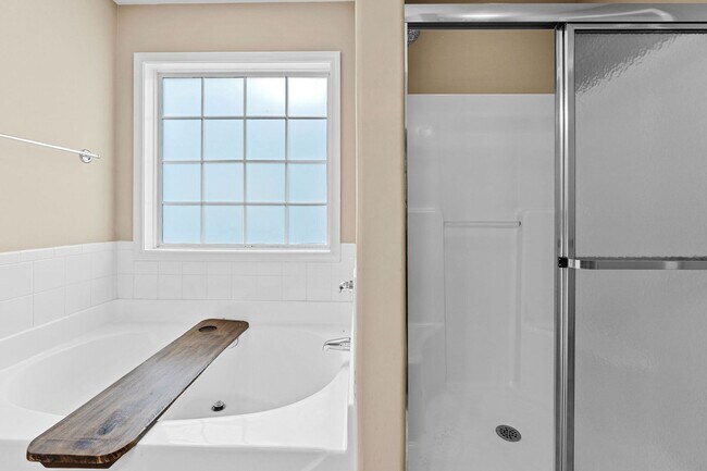 Building Photo - Grovetown home in pool community!