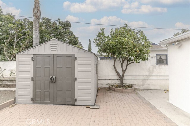 Building Photo - 7940 Stansbury Ave