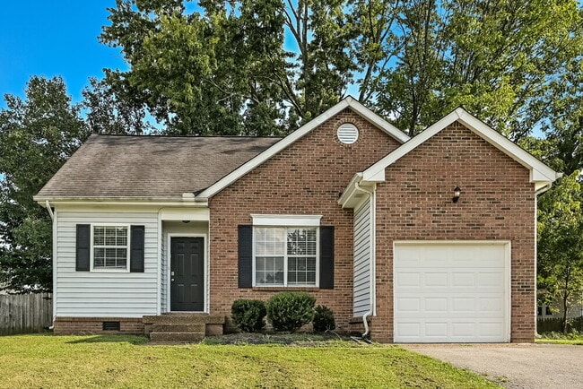 Building Photo - 1502 Cedardale Rd