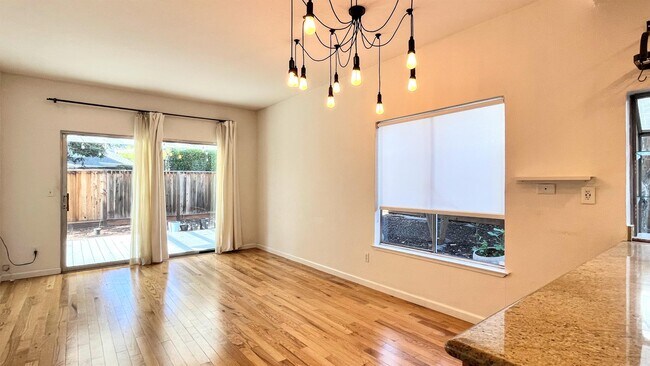 Building Photo - 3007 Crystal Creek Dr
