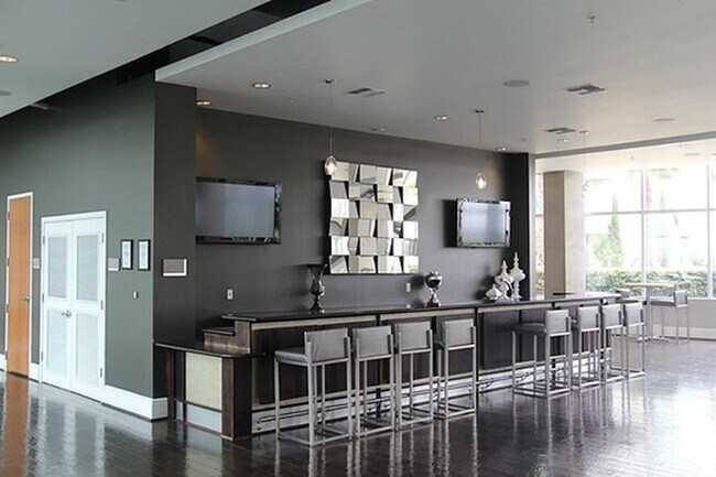 Building Photo - 5925 Almeda Rd