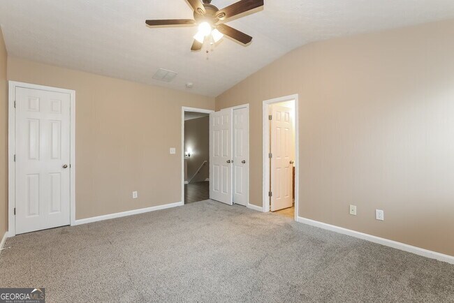 Building Photo - 2862 Vining Ridge Terrace