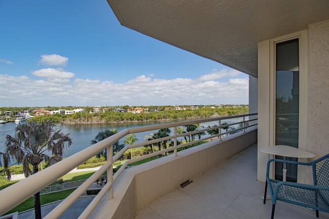 Building Photo - 4101 N Ocean Blvd