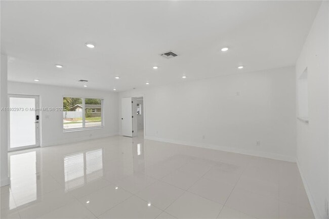 Building Photo - 10501 SW 53rd St
