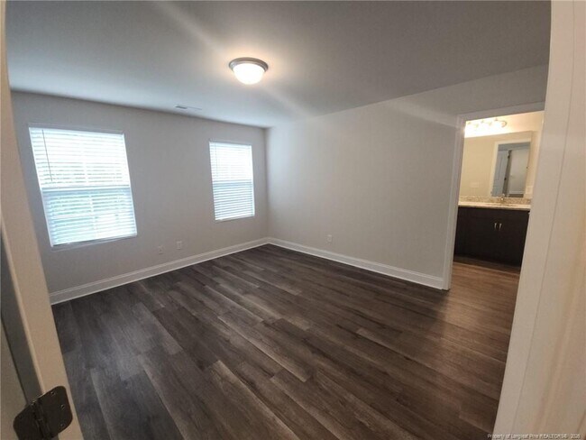 Building Photo - 7811 Lucinda Ln