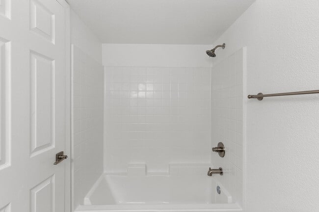 Building Photo - 6825 N 81st Ln