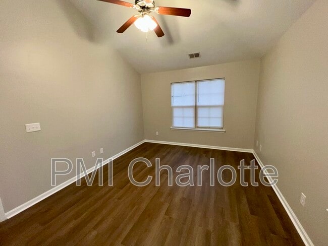 Building Photo - 1658 Termini Dr