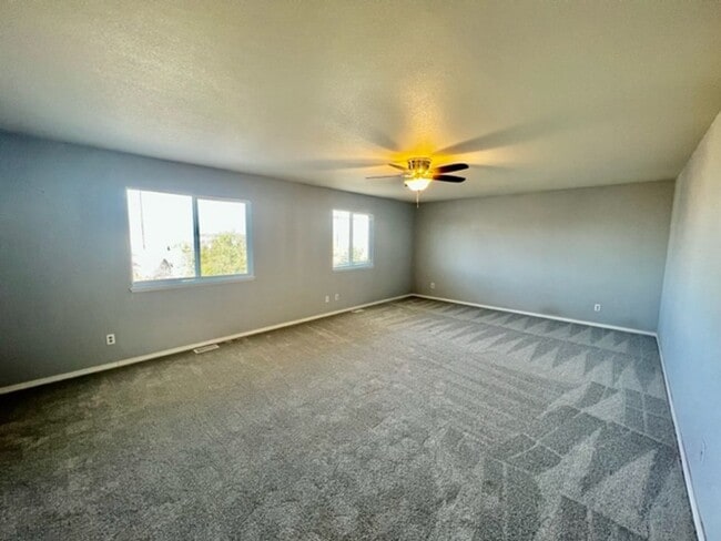 Building Photo - Stunning 4 bedroom home in Claremont Ranch!