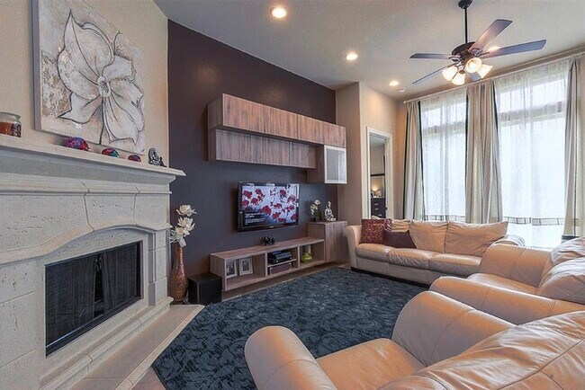 Building Photo - 2302 Falcon Brook Dr