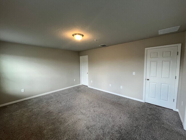 Building Photo - 2443 Sweet Viburnum Wy