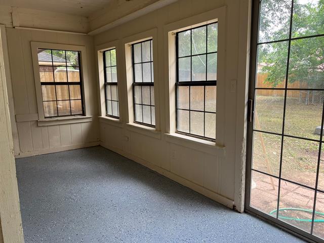 Building Photo - 6804 Wayfarer Trail