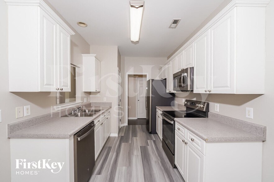 Building Photo - 433 Old Cahaba Way