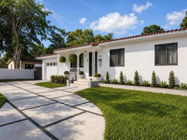 Building Photo - 9021 N Miami Ave