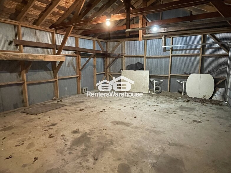 Building Photo - W4774 Pierce Rd