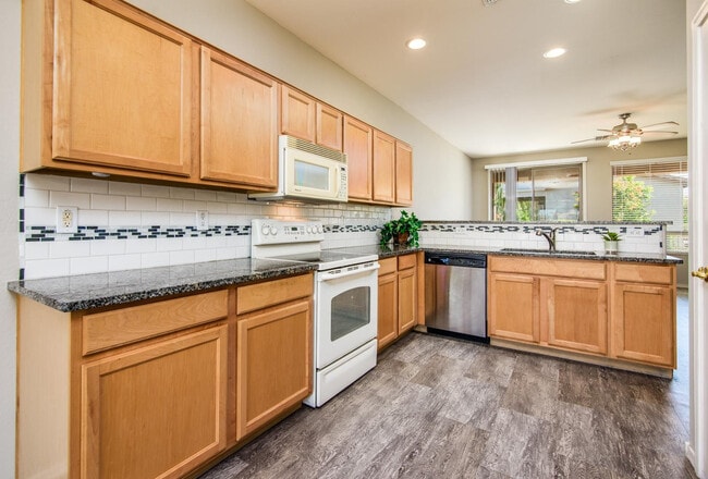 Building Photo - 42607 W Constellation Dr