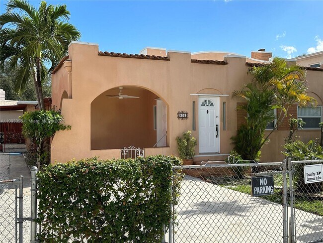 Primary Photo - 431 Tamiami Blvd