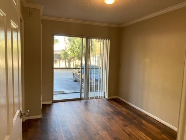 Building Photo - Charming 1-Bedroom Condo in Altamonte Spri...
